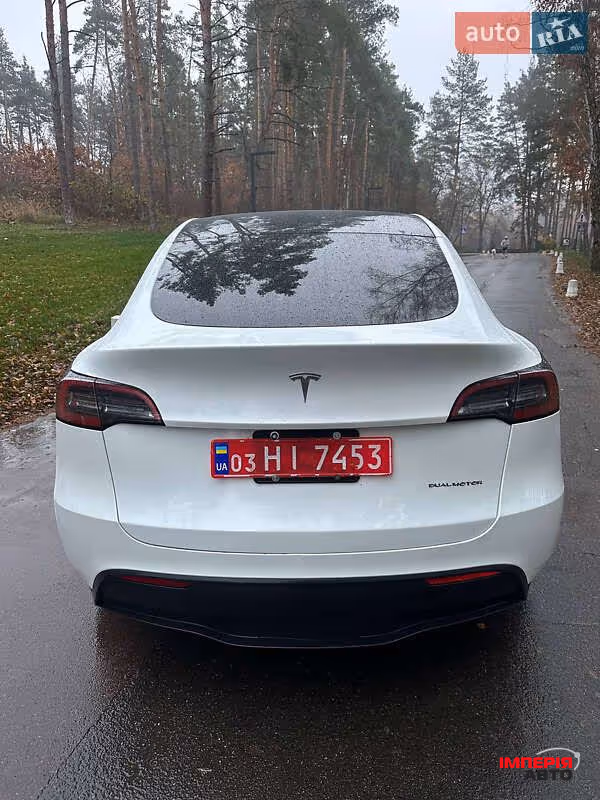 Tesla Model Y - фото 9