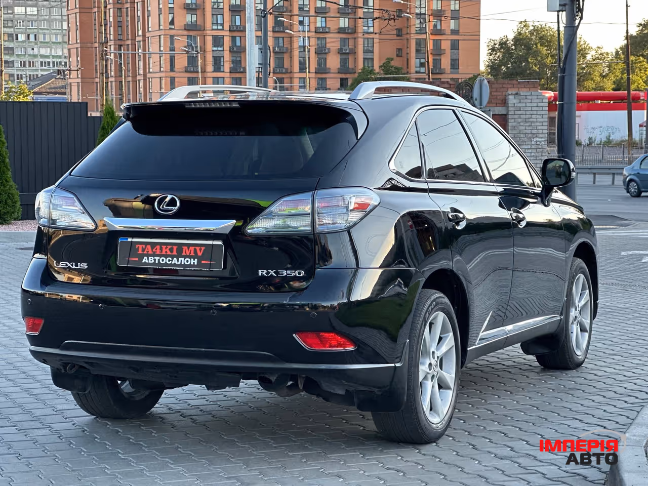 Lexus RX - фото 2