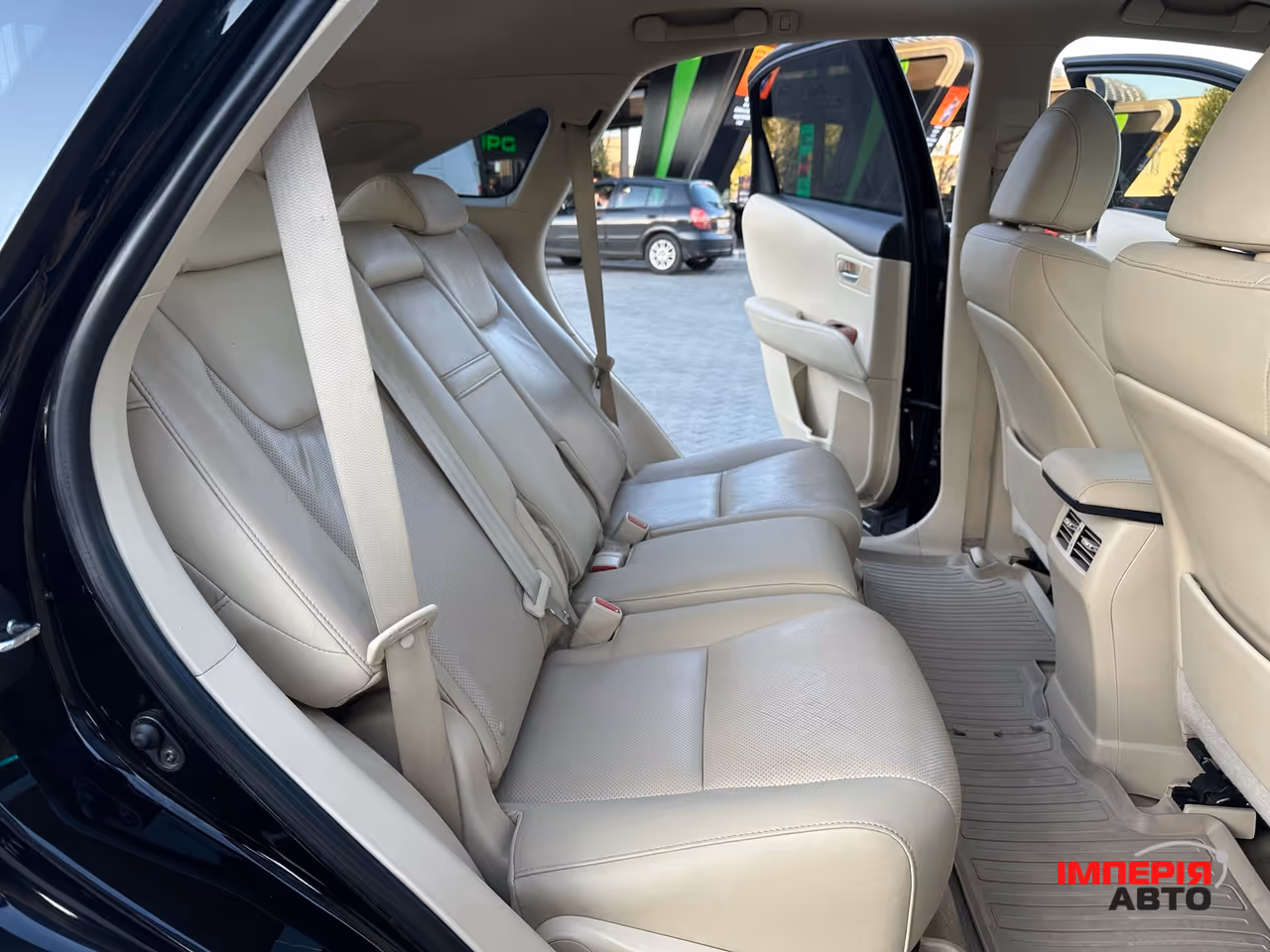Lexus RX - фото 13