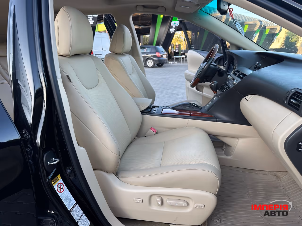 Lexus RX - фото 15