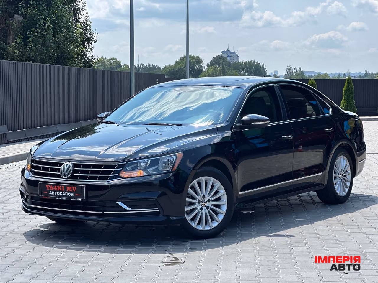 Volkswagen Passat - фото 1