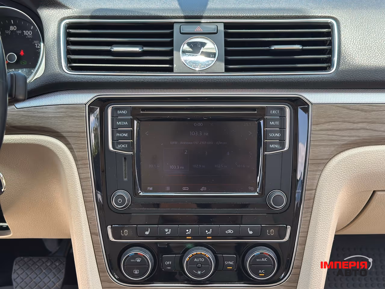 Volkswagen Passat - фото 34