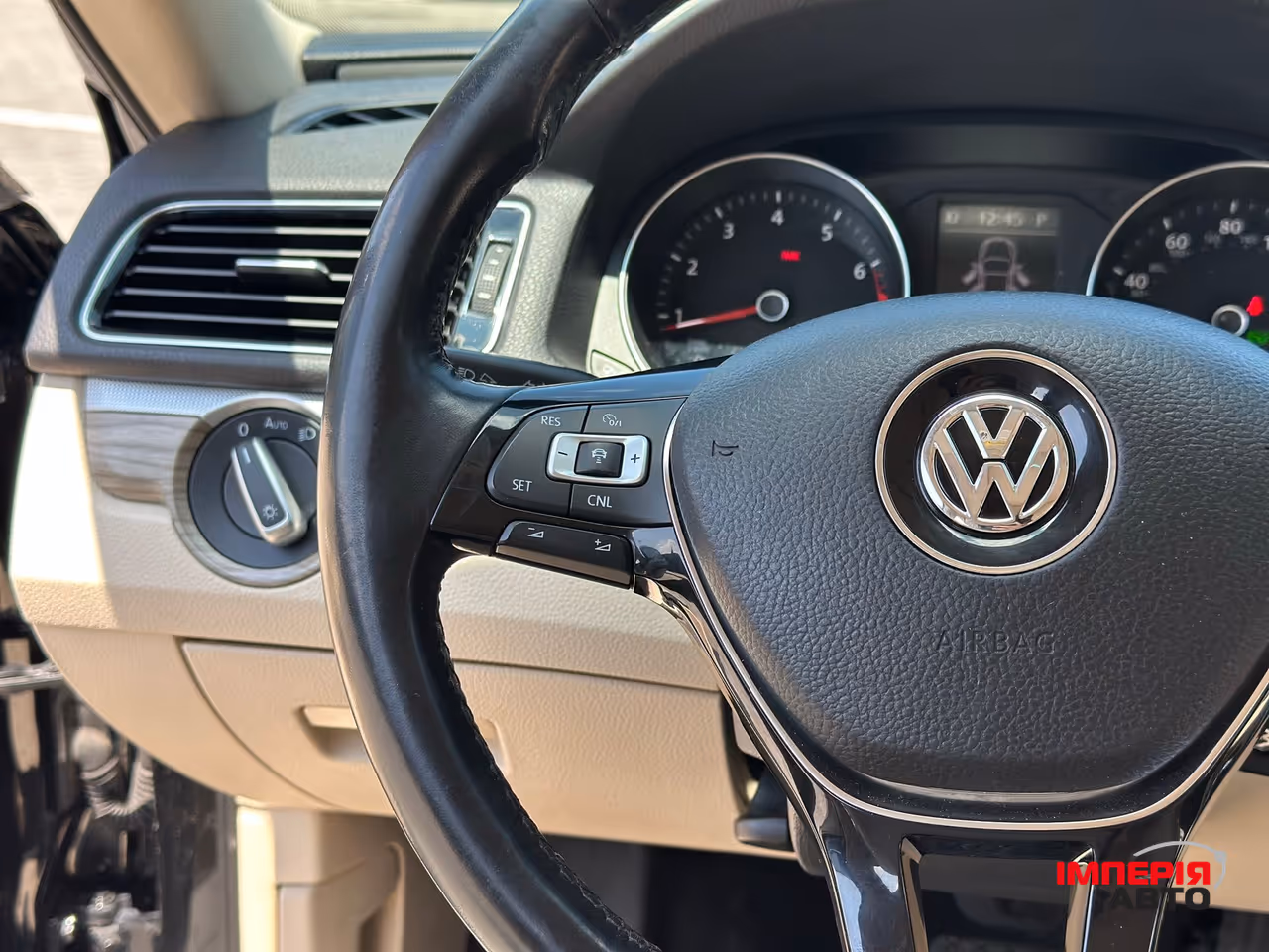 Volkswagen Passat - фото 33