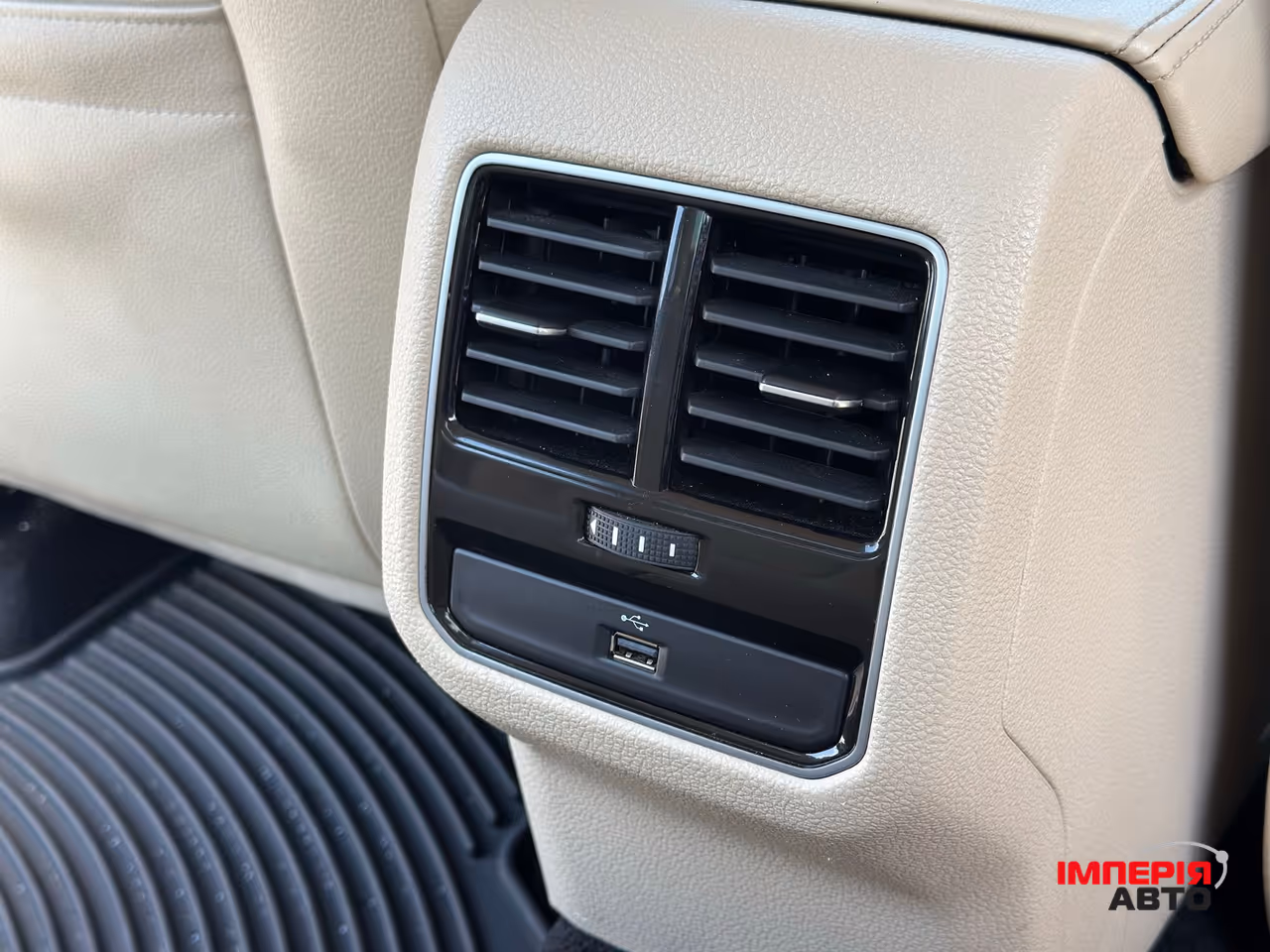 Volkswagen Passat - фото 27
