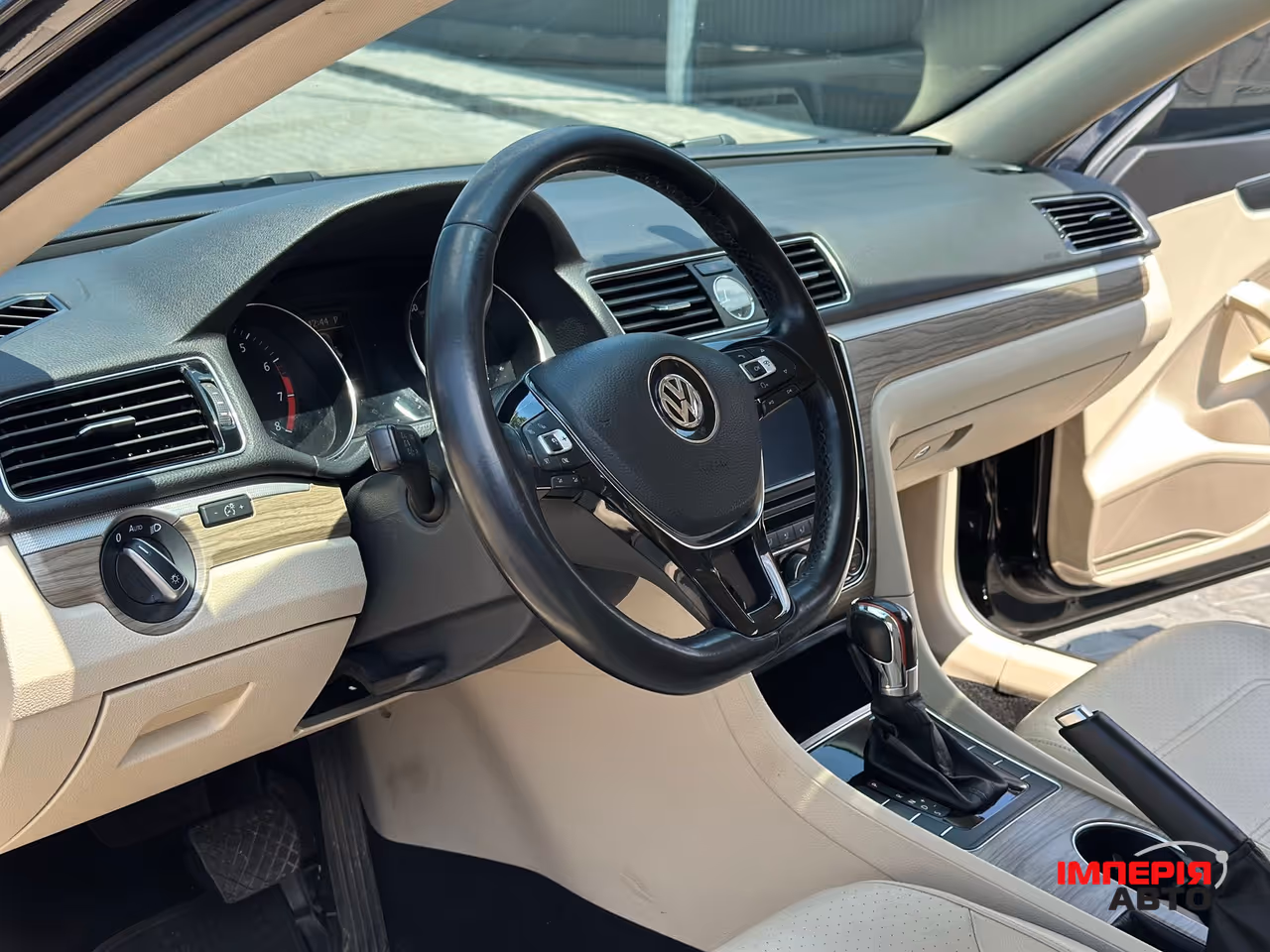 Volkswagen Passat - фото 8