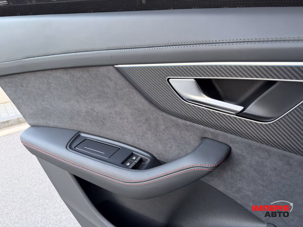 Audi RS Q8 - фото 47