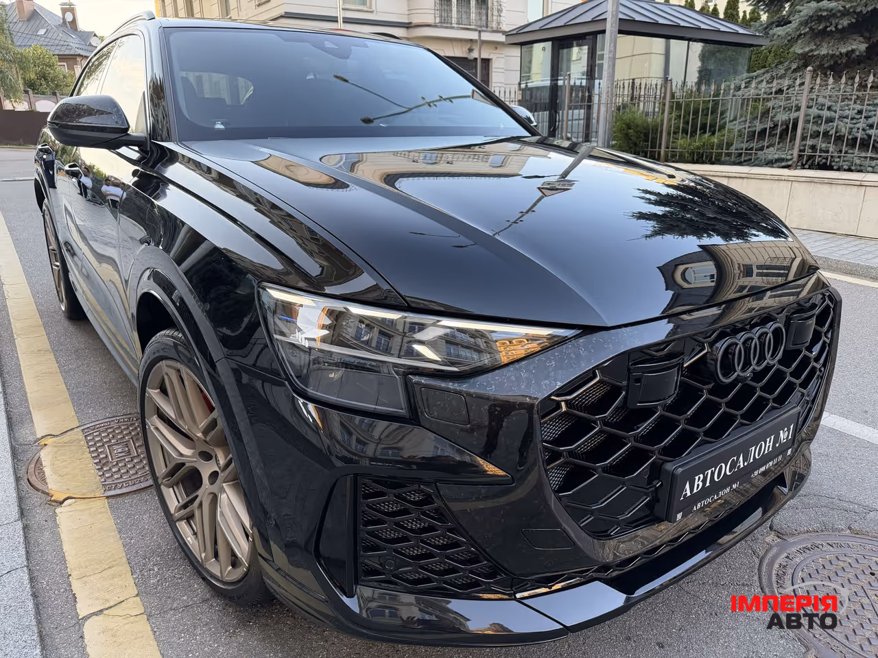 Audi RS Q8 - фото 11