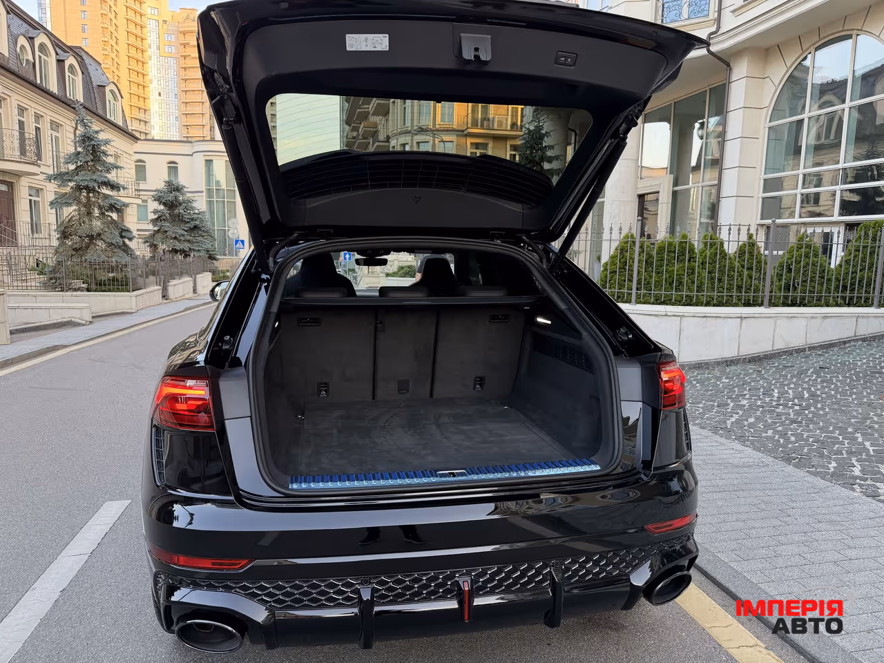 Audi RS Q8 - фото 52