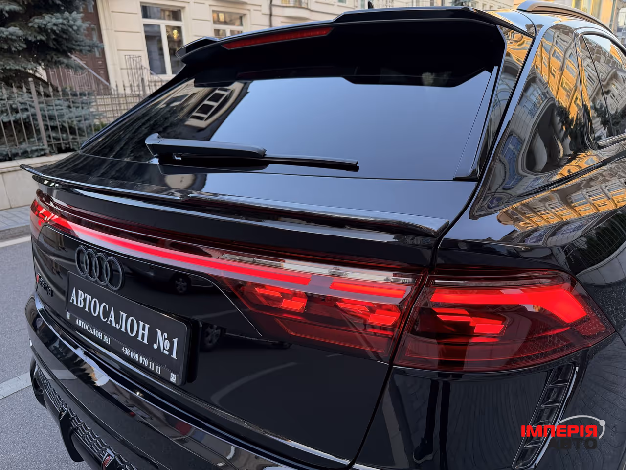 Audi RS Q8 - фото 18