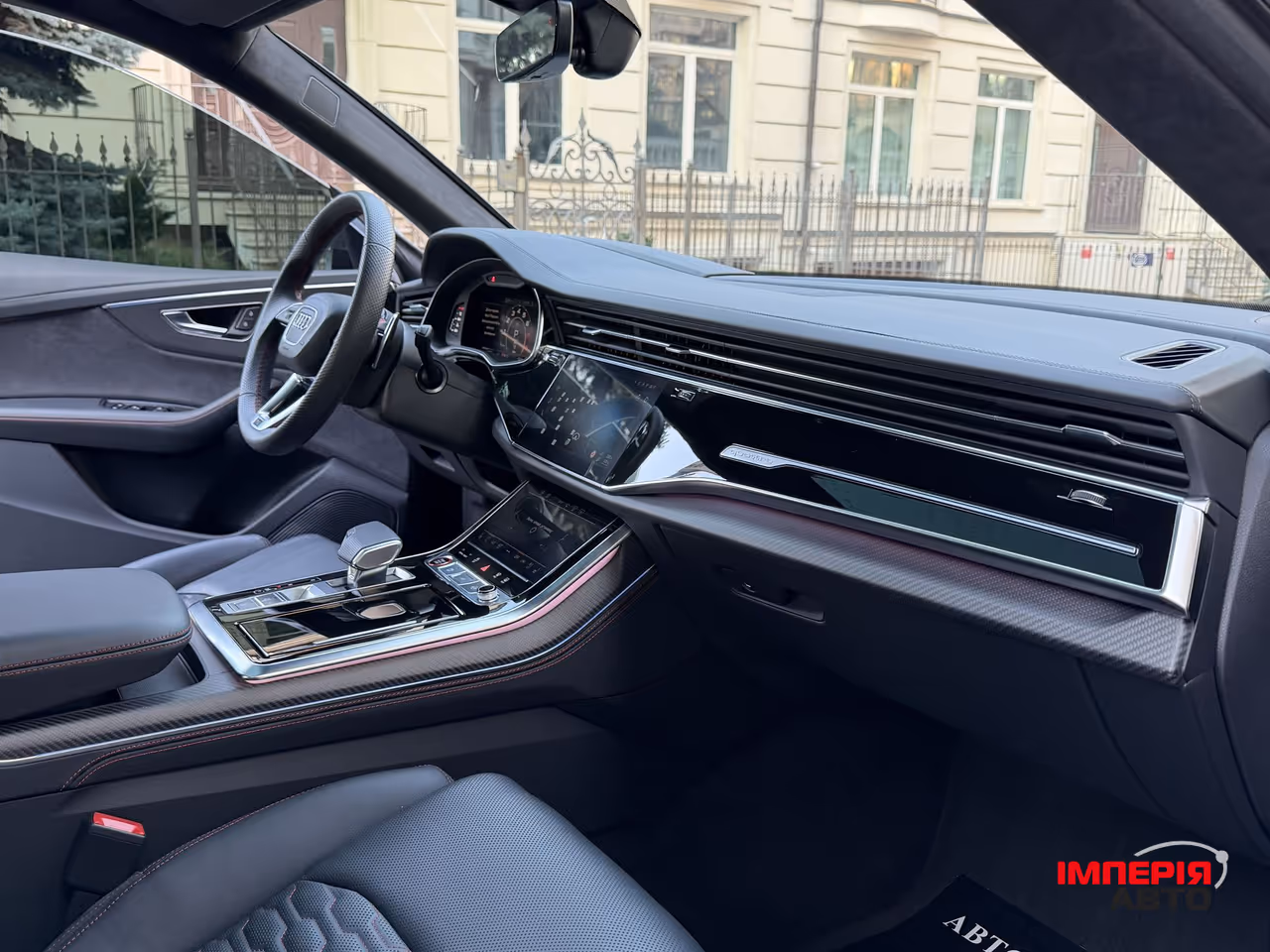 Audi RS Q8 - фото 35