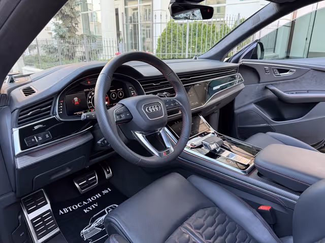 Audi RS Q8 - зображення 2