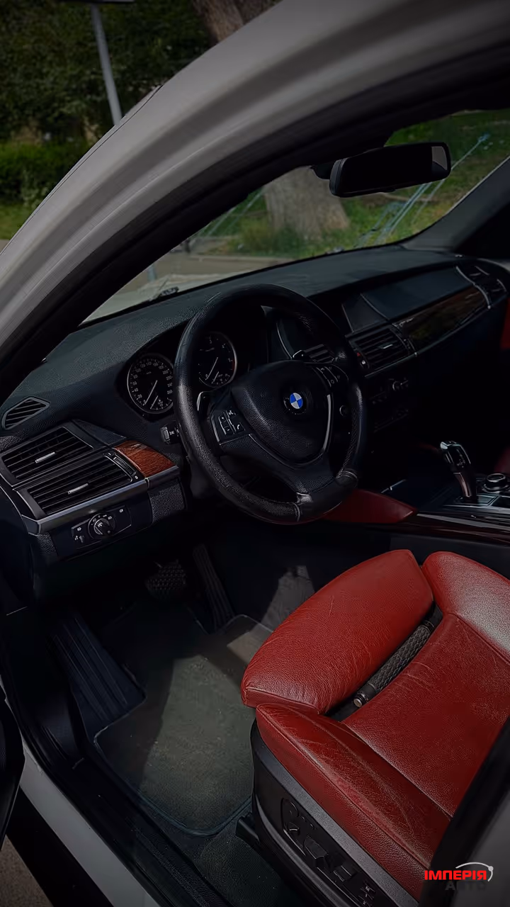 BMW X6 - фото 8