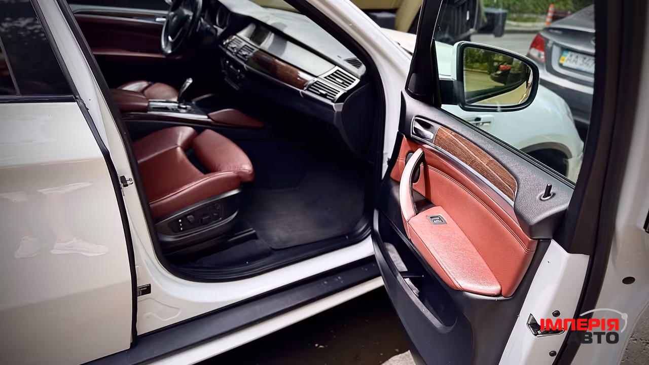 BMW X6 - фото 11