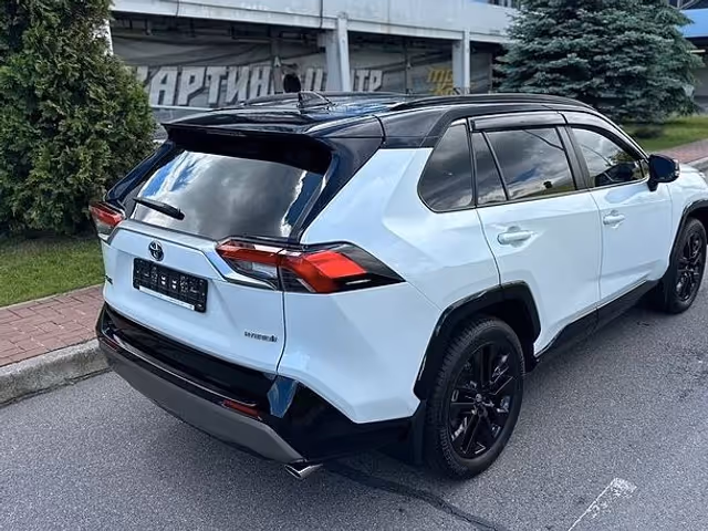 Toyota RAV4 - зображення 4