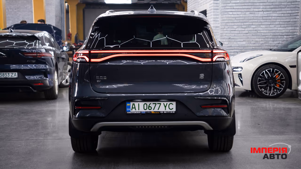 BYD Tang - фото 6