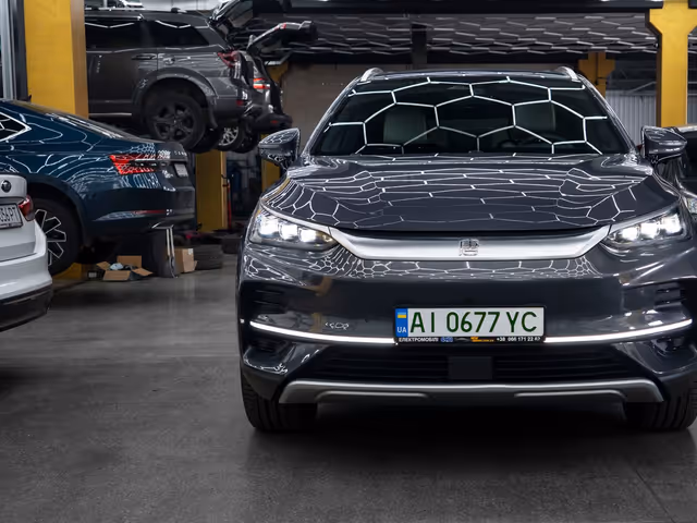 BYD Tang - зображення 5