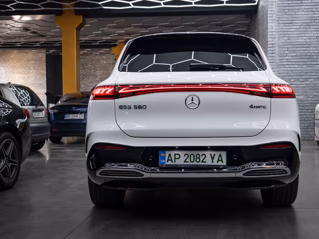 Mercedes-Benz EQS - зображення 4