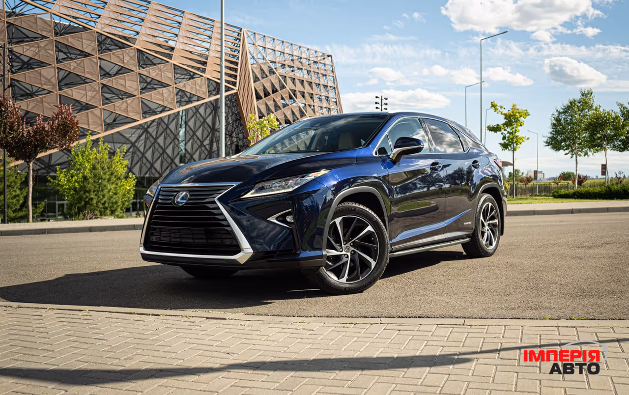 Lexus RX - фото 5