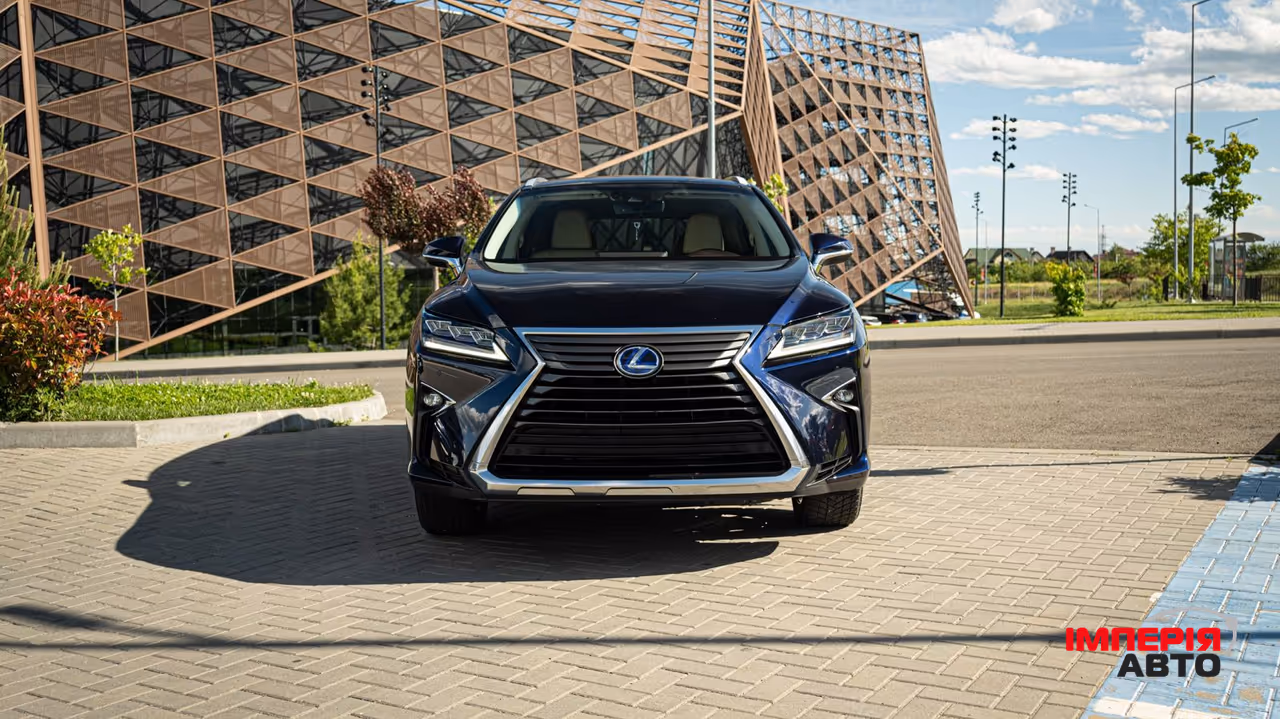 Lexus RX - фото 3