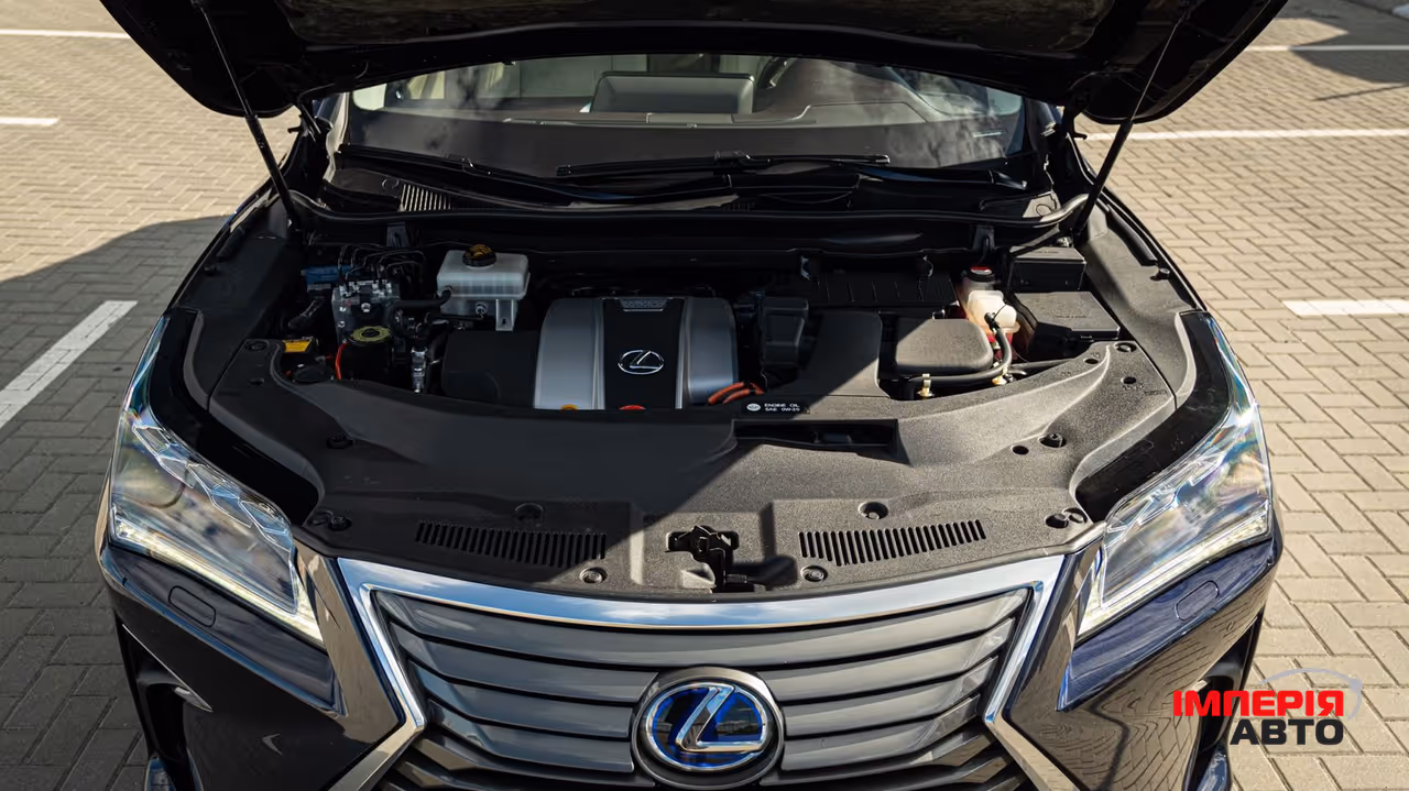 Lexus RX - фото 23