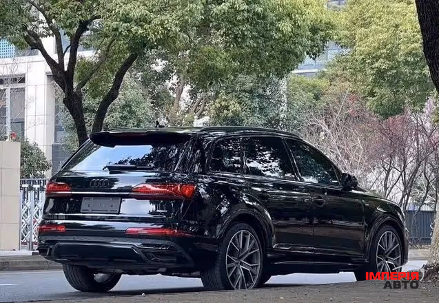Audi Q7 - фото 5