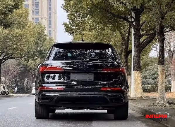 Audi Q7 - фото 4