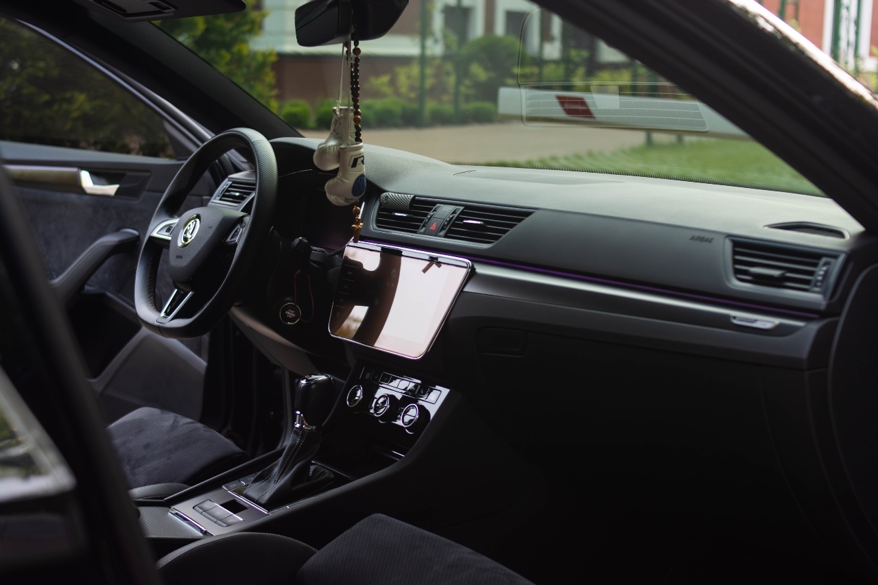 Skoda Superb - фото 11