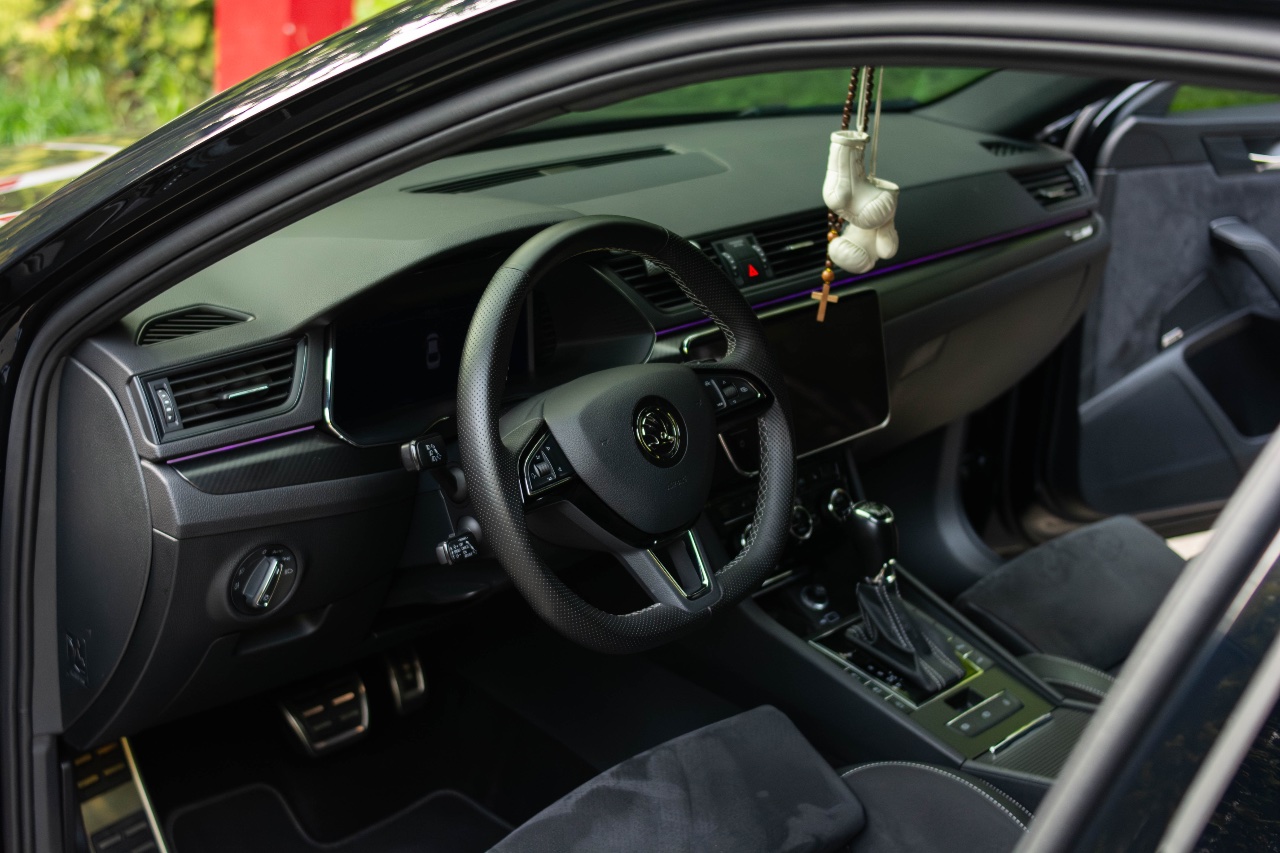 Skoda Superb - фото 10