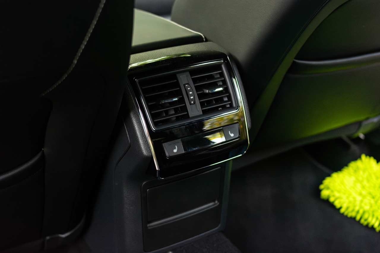 Skoda Superb - фото 13