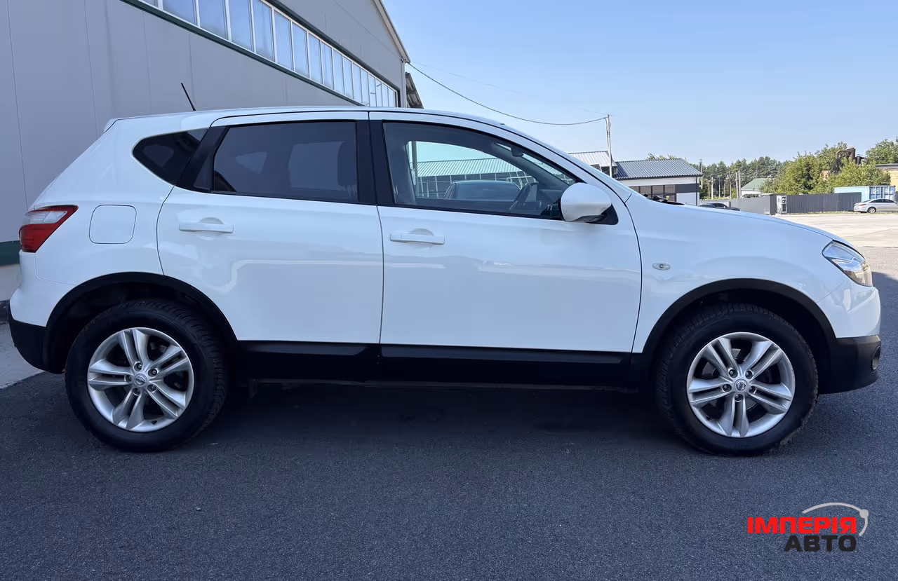 Nissan Qashqai - фото 5