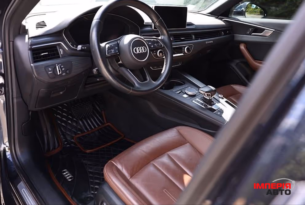 Audi A4 - фото 7