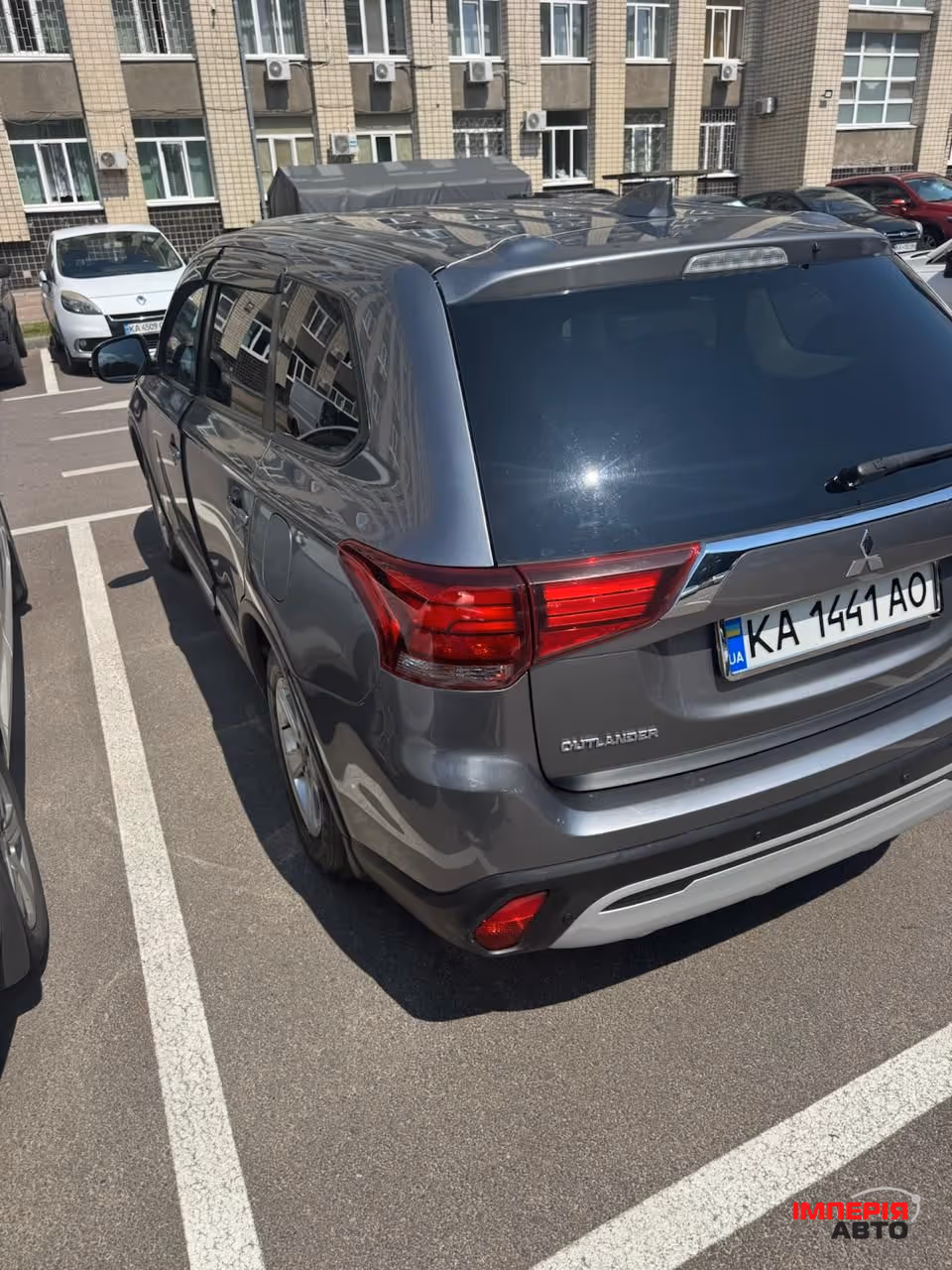 Mitsubishi Outlander - фото 3