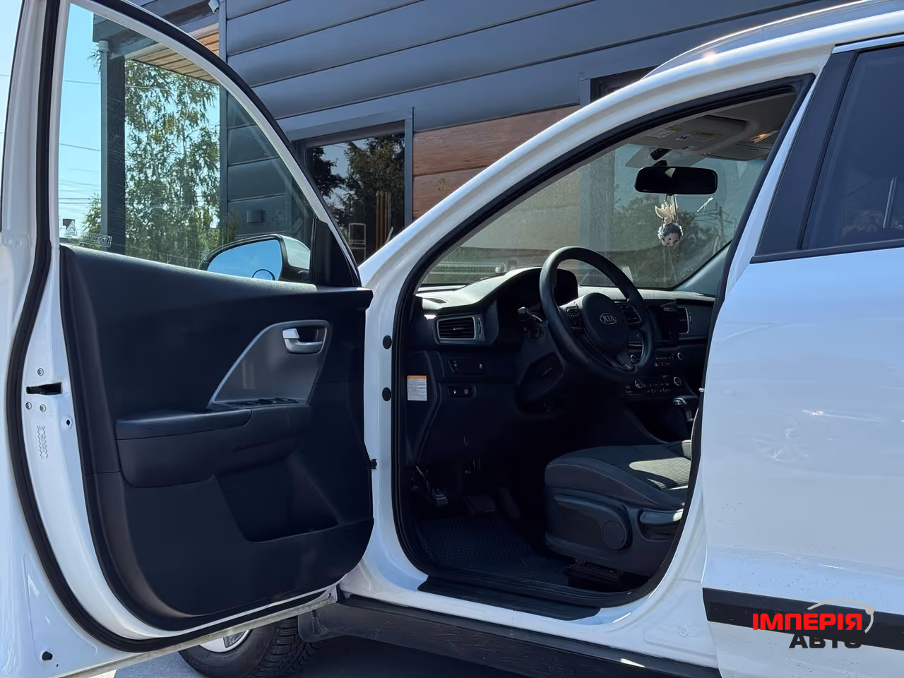 Kia Niro - фото 22