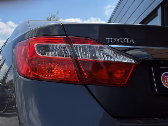 Toyota Camry - зображення 5