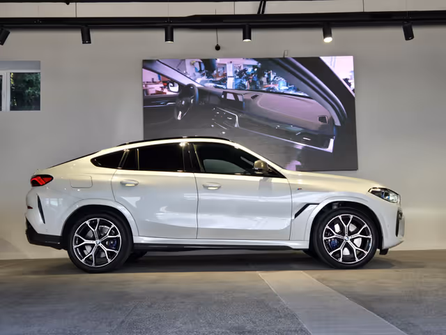 BMW X6 - зображення 2