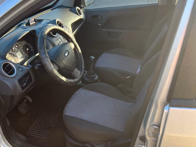 Ford Fiesta - зображення 4