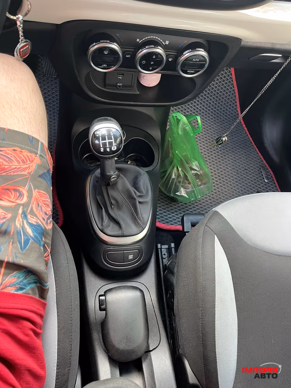 Fiat 500L - фото 6