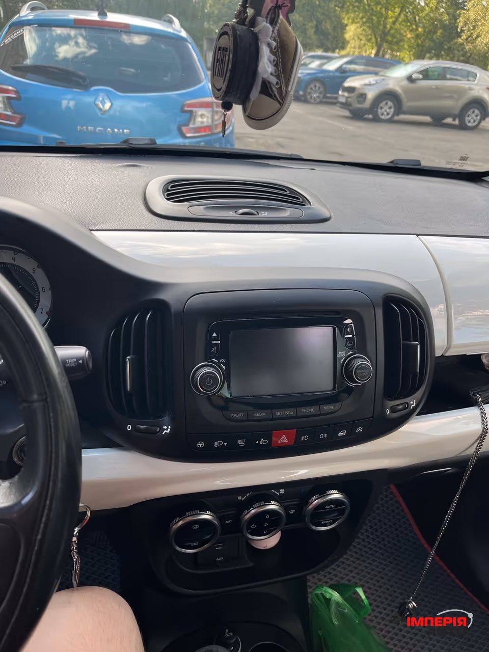Fiat 500L - фото 5