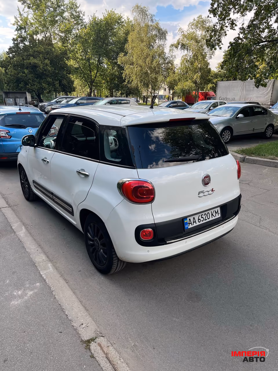 Fiat 500L - фото 2