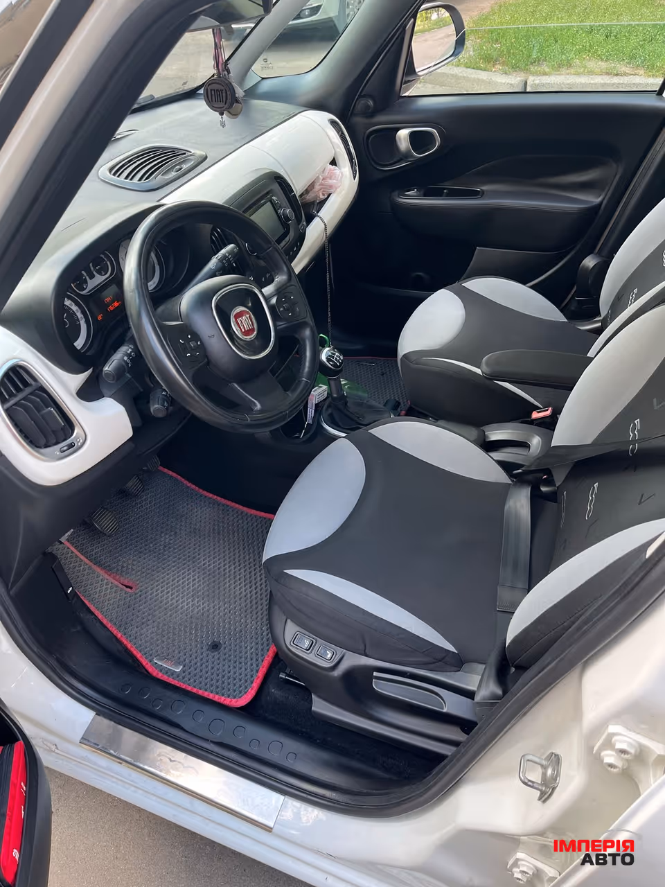 Fiat 500L - фото 3