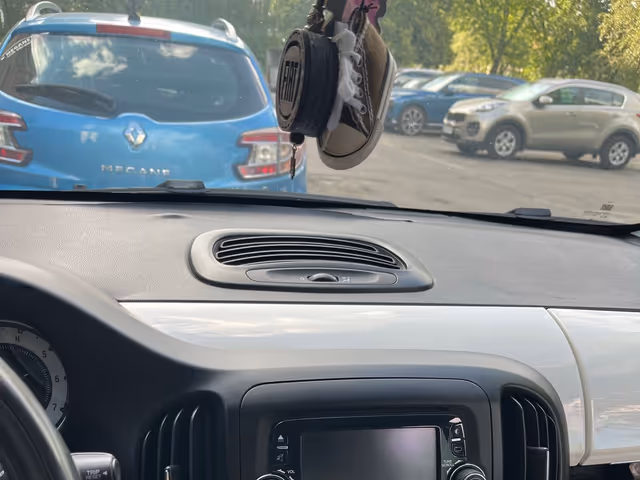 Fiat 500L - зображення 5