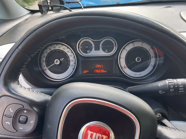 Fiat 500L - зображення 4