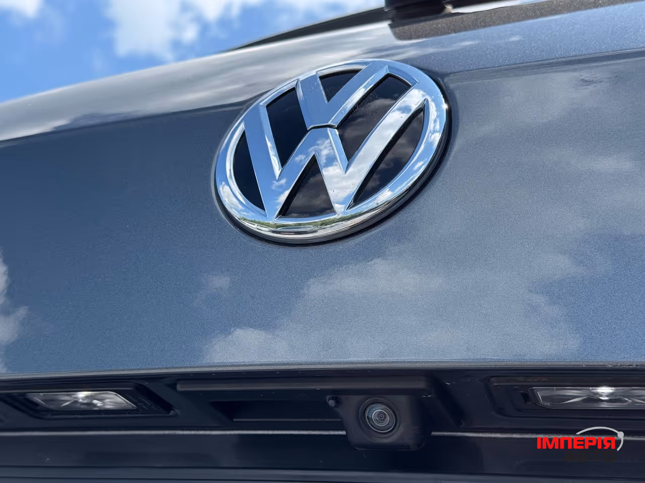 Volkswagen Tiguan - фото 16