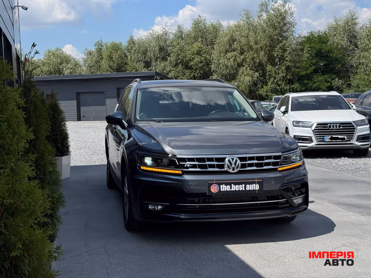 Volkswagen Tiguan - фото 8