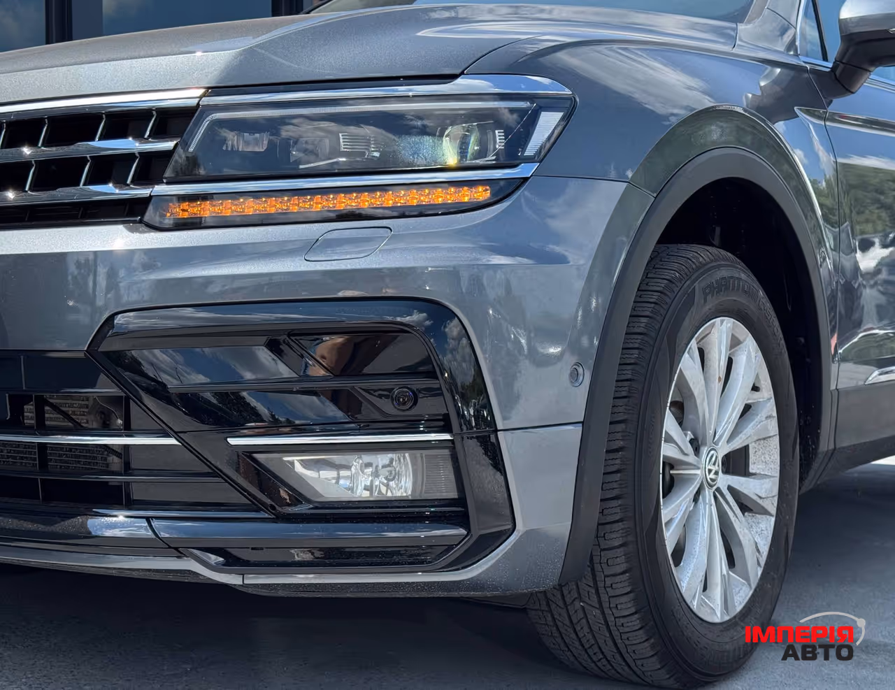 Volkswagen Tiguan - фото 10