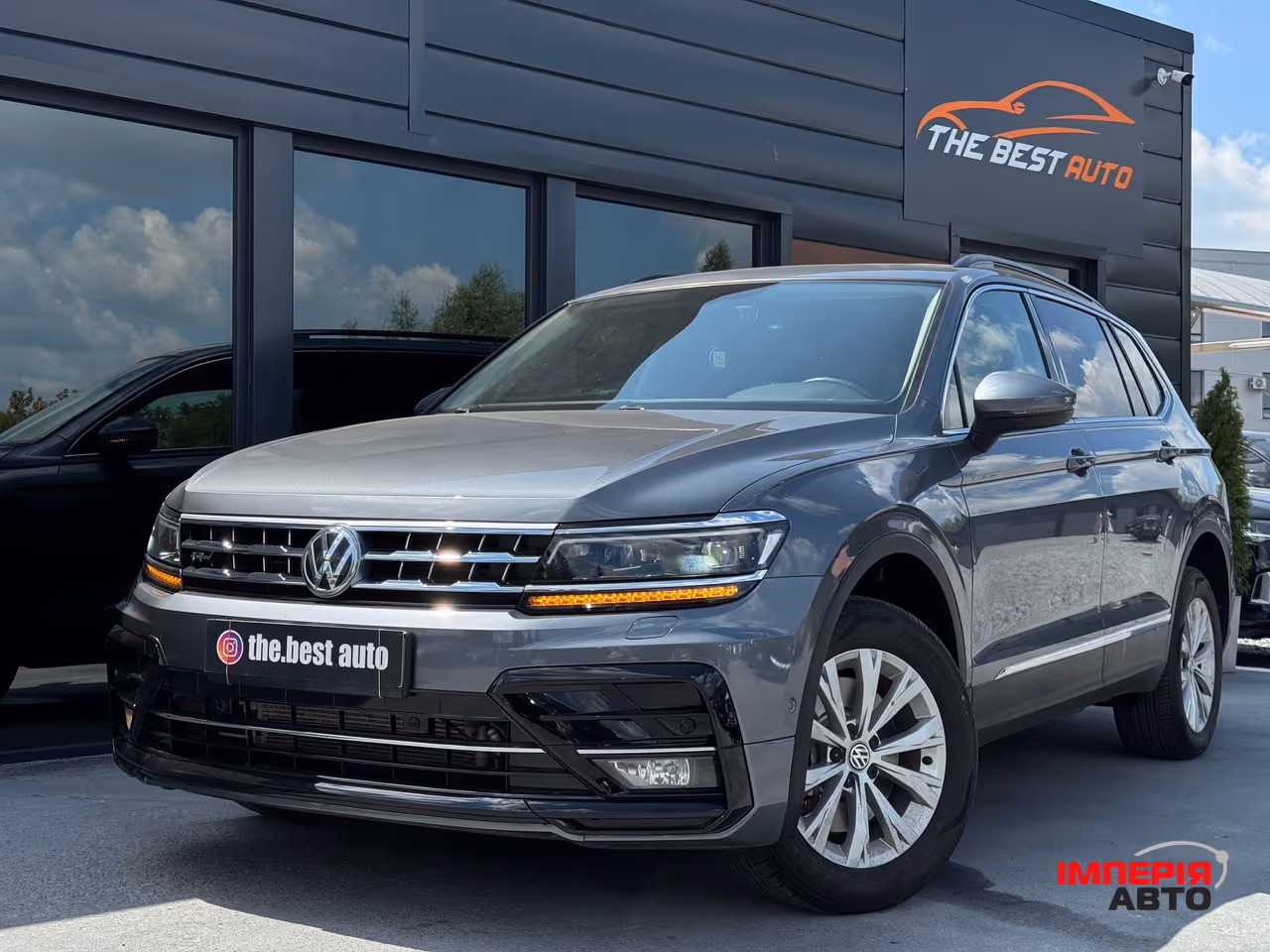 Volkswagen Tiguan - фото 1