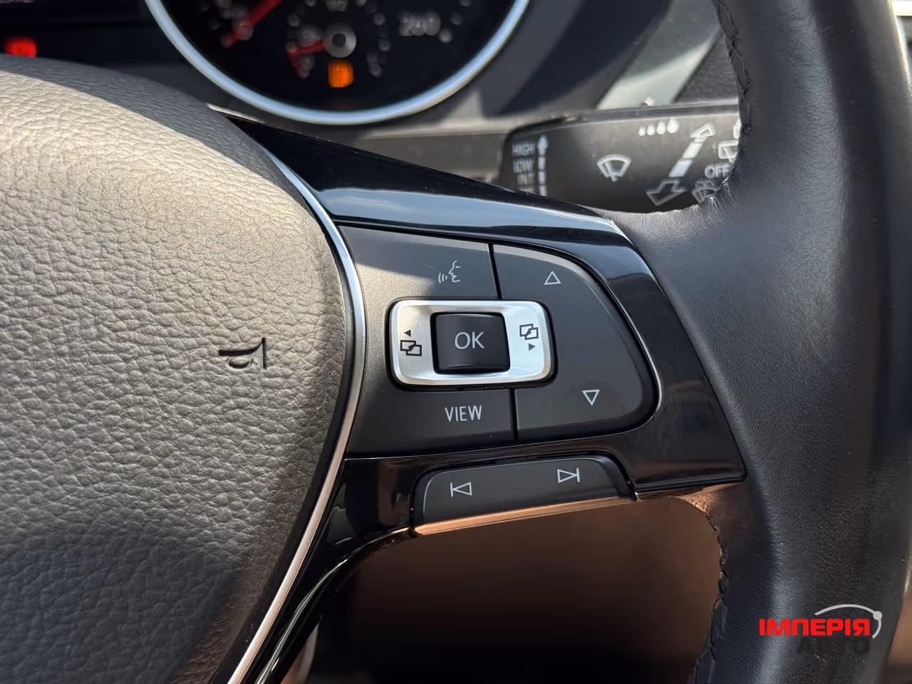 Volkswagen Tiguan - фото 39