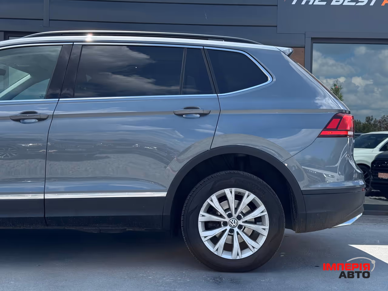 Volkswagen Tiguan - фото 13