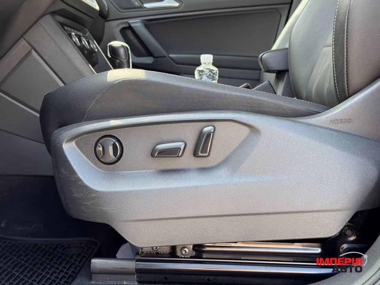 Volkswagen Tiguan - фото 27