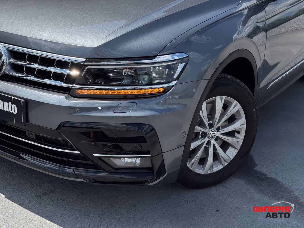 Volkswagen Tiguan - фото 3